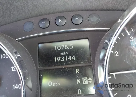 2007 Mercedes-Benz R 350 4Matic z USA, uszkodzony, nr VIN 4JGCB65EX7A055912